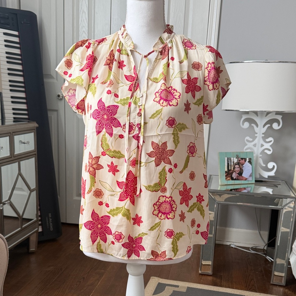 Maison D' Amelie - Chic Floral Blouse in Pink & Green  XS NWT